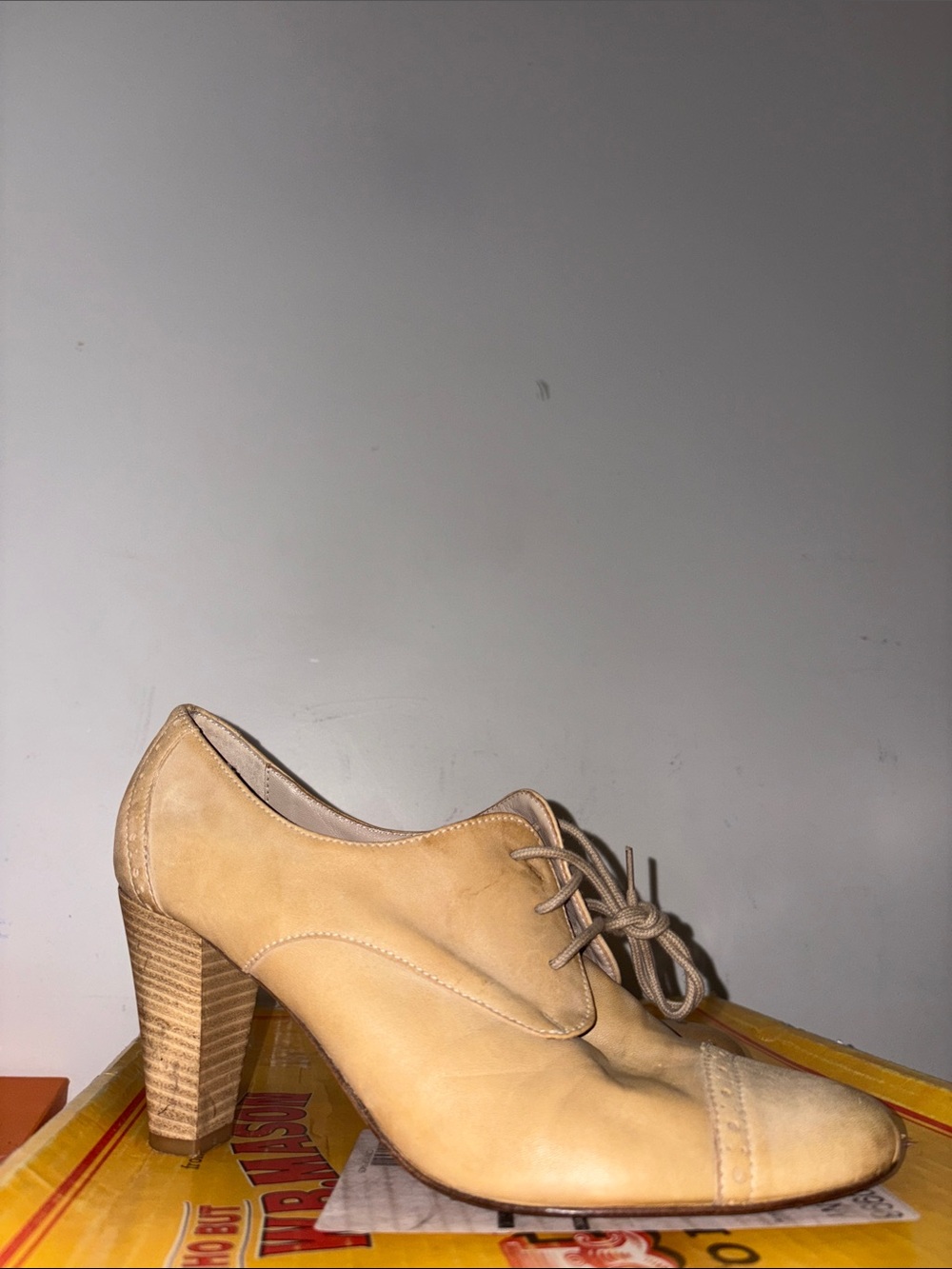 Donald Pliner Lace-Up Women’s Heel in Tan size 40